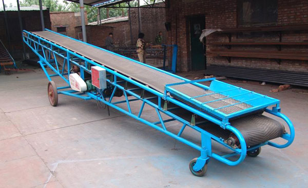 帶（dài）式輸送機