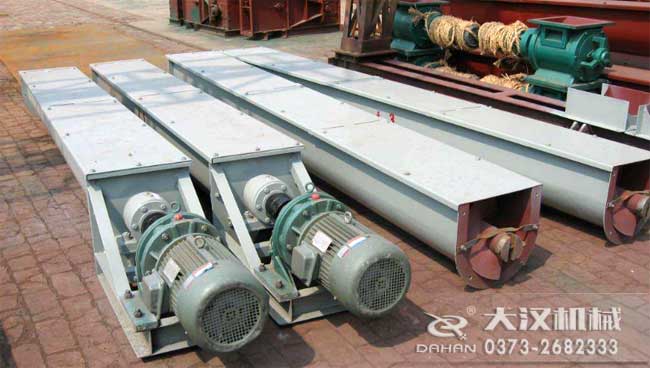 幹汙泥（ní）輸送機